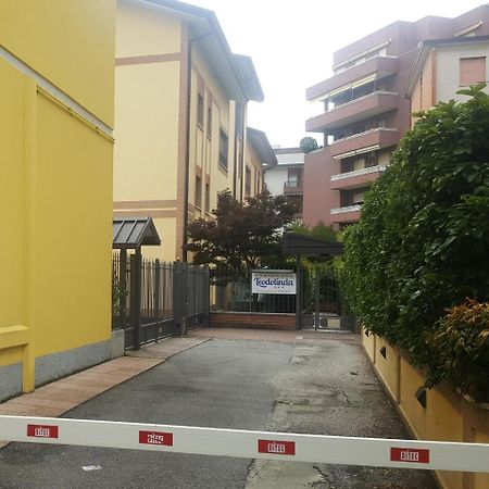 Residenza Teodolinda Apartment Monza Luaran gambar